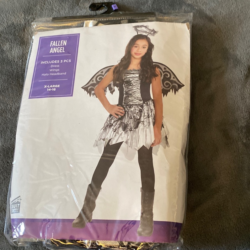Costume